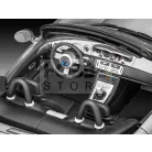 Revell Gift Set BMW Z8 - James Bond 007 The World Is Not Enough 1:24 autó makett 05662R