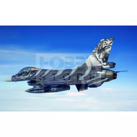 Revell Gift Set NATO Tiger Meet - 60th Anniversary 1:72 repülőgép makett 05671R