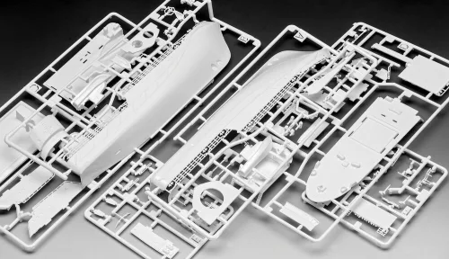 Revell Hermann Marwede – 1:200 mentőhajó makett