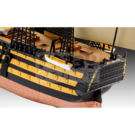 Revell HMS Victory 1:450 hajó makett 05819R
