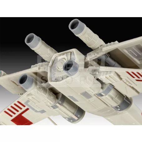 Revell Star Wars X-wing Fighter 1:57 űrhajó makett 06779R