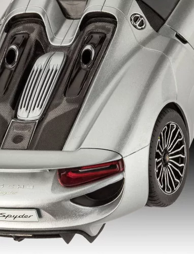Revell Porsche 918 Spyder – 1:24 autó makett