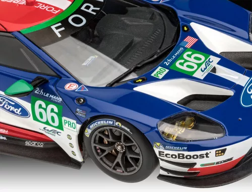 Revell Ford GT Le Mans 2017 – 1:24 versenyautó makett