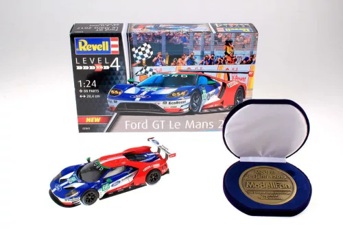 Revell Ford GT Le Mans 2017 – 1:24 versenyautó makett