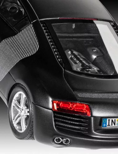 Revell AUDI R8 – 1:24 autó makett