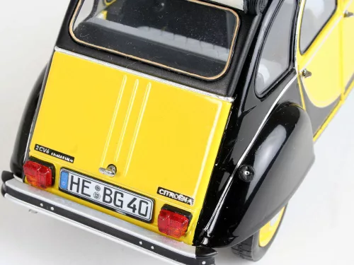 Revell Citroen 2CV Charleston – 1:24 autó makett