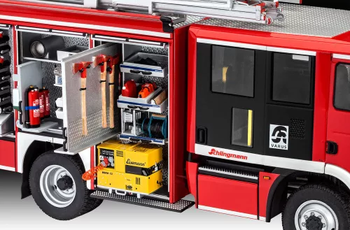 Revell MAN/Schlingmann HLF 20 VARUS 4x4 – 1:24 tűzoltóautó makett