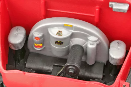 Revell Porsche 356B Coupé (75 Years of Plastic Modelling) – 1:16 autó makett