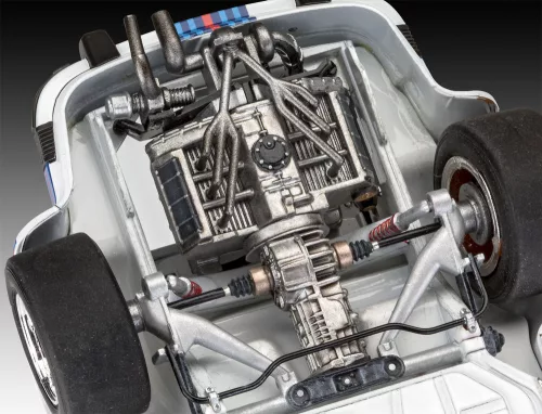 Revell Porsche 934 RSR "Martini" – 1:24 versenyautó makett
