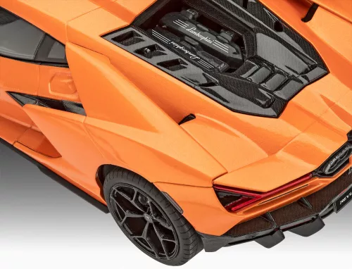 Revell Lamborghini Revuelto – 1:24 versenyautó makett
