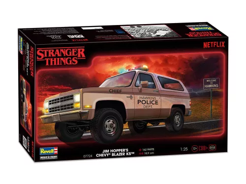 Revell Stranger Things 1985 Chevrolet K5 Blazer – 1:25 autó makett