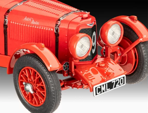 Revell Aston Martin Ulster – 1:32 autó makett