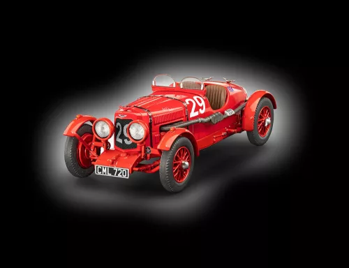 Revell Aston Martin Ulster – 1:32 autó makett