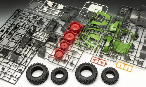 Revell Fendt 728 Vario – 1:20 traktor makett