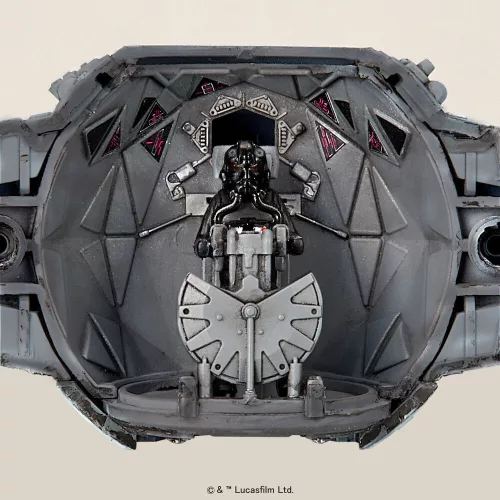 Revell BANDAI TIE Interceptor – 1:72 űrhajó makett