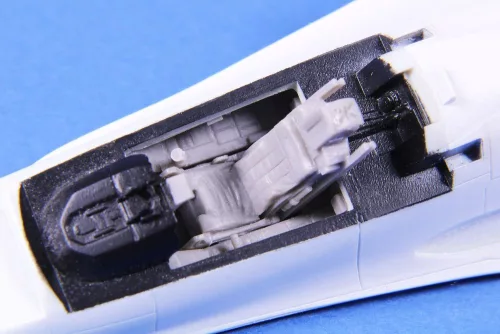 CMK F-16MLU Cockpit - cockpit
