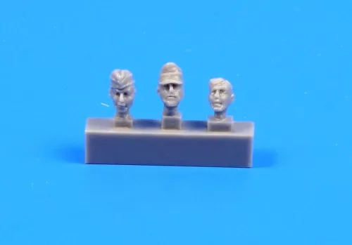 CMK German A4/V2 missile launch platform personnel,WW II (3 Figures) – figura makett