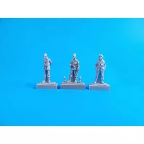   CMK Barracuda Crew Members-Standing (3 fig.) – figura makett