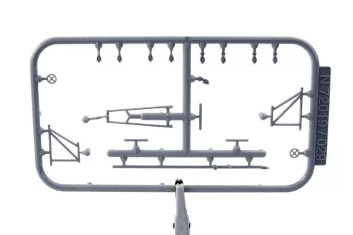 CMK U-Boot IX Stern Torpedo w/Loading Winch and Cart,for Revell kit - fartorpedó-rakodó készlet csörlővel és kocsival, Revell maketthez