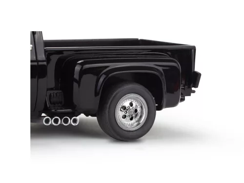 Revell '77 Chevy Street Pickup – 1:25 pickup makett