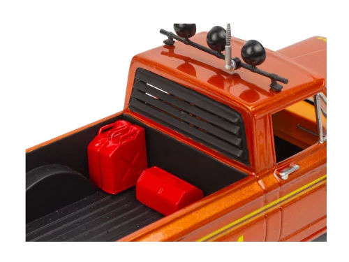 Revell Jeep J-10 pickup with camper – 1:24 pickup makett