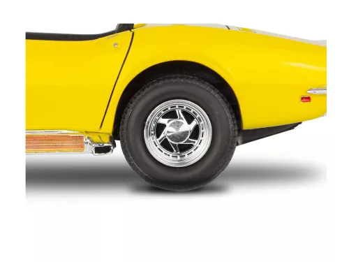 Revell '68 Corvette L-88 Roadster – 1:25 autó makett