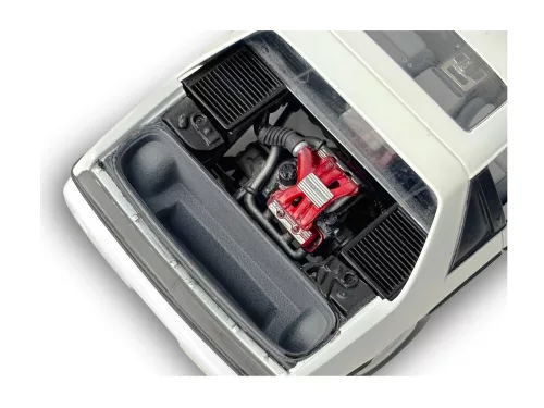 Revell 1985 Pontiac Fiero GT – 1:24 autó makett