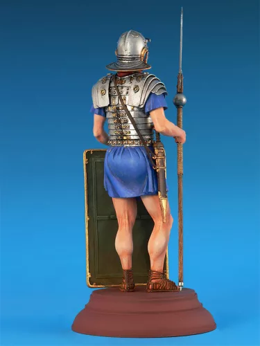 MiniArt Roman Legionary. II century – 1:16 figura makett