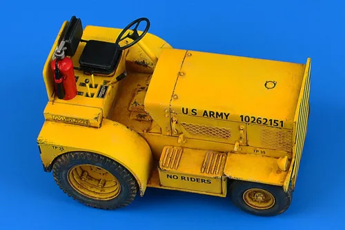 Aerobonus Minneapolis-Moline MT-40 Tow Tractor(US- NAVY) – földi kiszolgáló eszköz makett