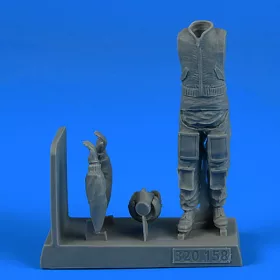 Aerobonus NATO Combat Pilot – 1:32 figura (320158) makett