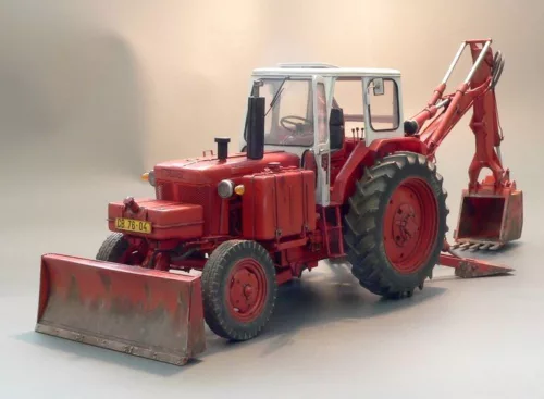 Plus Model Sowjetische Planierraupe/Trecker Belarus – járműmakett