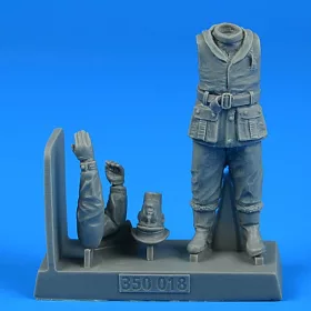   Aerobonus British WW2 Sailor for the HMS X-craft submarine for MERIT – 1:35 figura (350018) makett