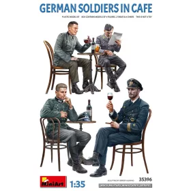 MiniArt German Soldiers in Cafe – 1:35 figura makett