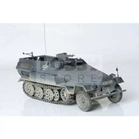 Zvezda Hanomag Sd.Kfz. - 251/1 Ausf B German personnel carrier makett 1:35 (3572Z)