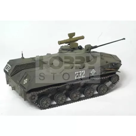 Zvezda - BMD-2 Russian airborne fighting vehicle makett 1:35 (3577Z)