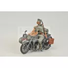 Zvezda German WWII Sidecar R12 with crew makett 1:35 (3607Z)