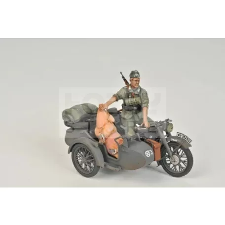Zvezda German WWII Sidecar R12 with crew makett 1:35 (3607Z)