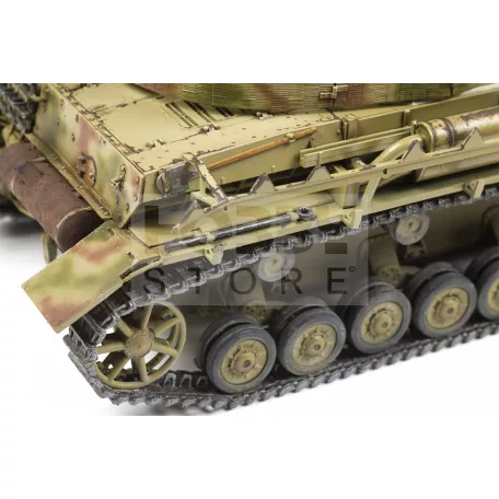Zvezda Panzer IV Ausf. H. makett 1:35 (3620Z)