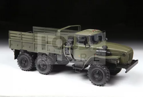 Zvezda Ural 4320 Truck makett 1:35  makett (3654Z)