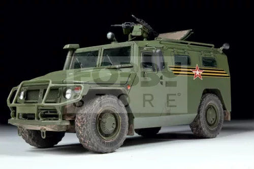 Zvezda Russian Armored Vehicle GAZ Tiger makett 1:35 (3668Z)