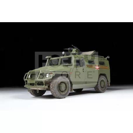 Zvezda Russian Armored Vehicle GAZ Tiger makett 1:35 (3668Z)