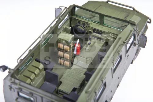 Zvezda Russian Armored Vehicle GAZ Tiger makett 1:35 (3668Z)