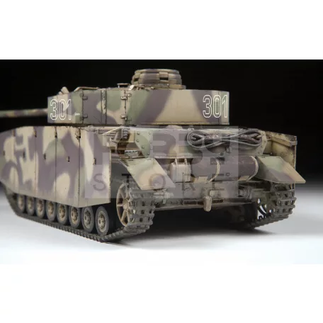 Zvezda Panzer IV Ausf. G. (Sd.Kfz.161) makett 1:35 (3674Z)