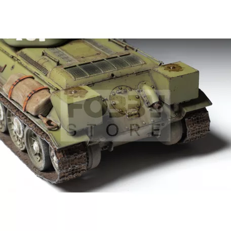 Zvezda T-34/76 mod.1942 makett 1:35 (3686Z)