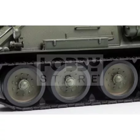 Zvezda SU-100 Soviet tank destroyer makett 1:35 makett (3688Z)