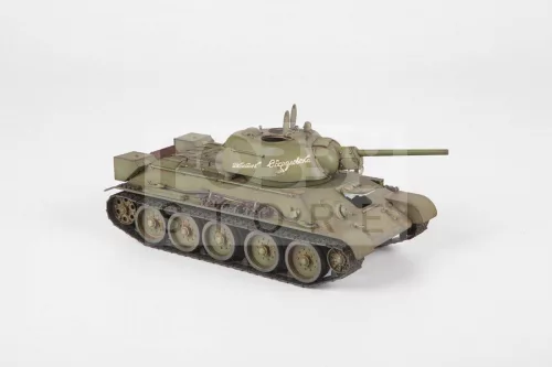 Zvezda T-34/76 mod.1943 Uralmash makett 1:35 (3689Z)