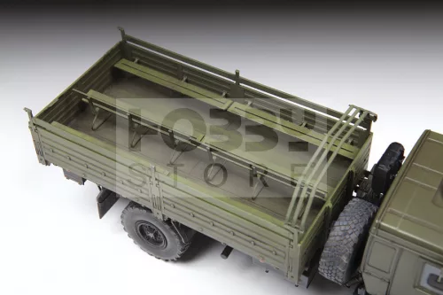 Zvezda Russian 2 Axle Military Truck K-4326 makett 1:35 (3692Z)