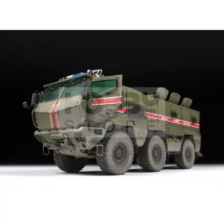 Zvezda Typhoon-K 6X6 Armoured Vehicle makett 1:35 (3701Z)