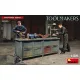 MiniArt Toolmakers – 1:35 figura makett