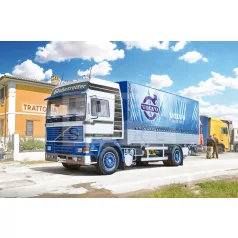   Italeri VOLVO F16 Globetrotter Canvas Truck with elevator 1:24 autó makett 3945IT